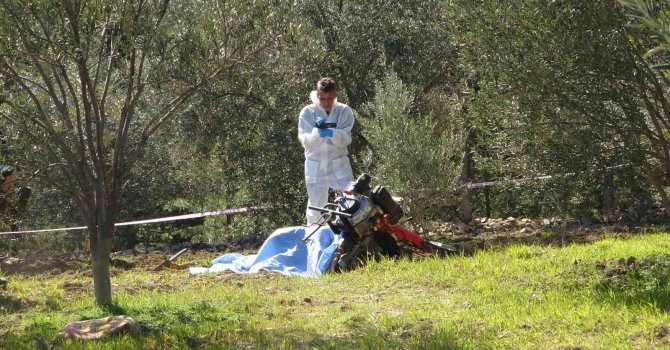 Tarlada çalıştığı çapa makinesinin altında kalan adam hayatını kaybetti