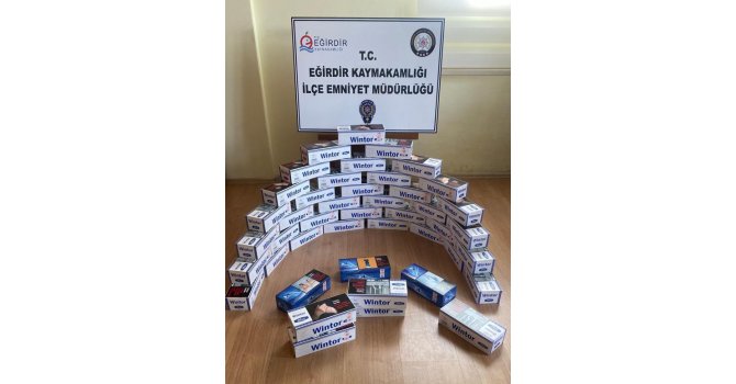 Eğirdir’de iş yerinde 8 bin 800 adet makaron ele geçirildi