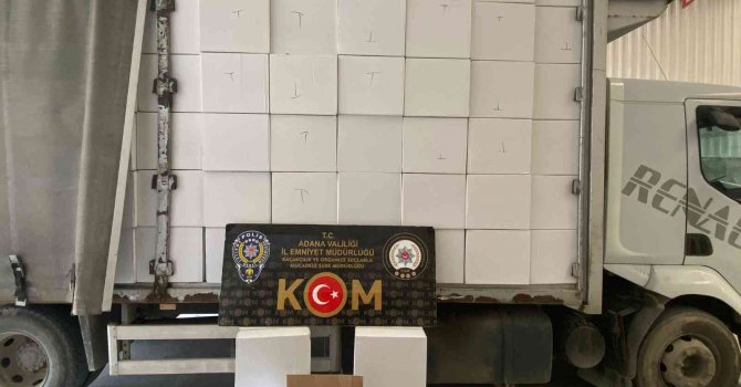 Adana’da 8 milyon 950 bin kaçak makaron ele geçirildi