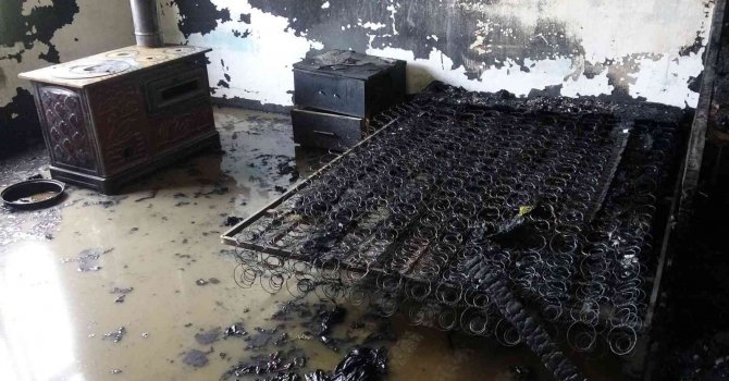 Mersin’de yangın: 3 yaşındaki çocuk hayatını kaybetti