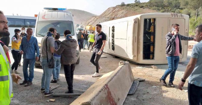 Akkuyu NGS işçilerini taşıyan servis otobüsü devrildi: 11 yaralı