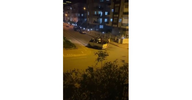 İki grubun kavgasında sokakta silah sesleri yankılandı