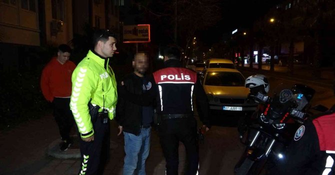 Polisten kaçan alkollü sürücüden inanılmaz sözler: "İnsanların hayatını tehlikeye sokuyorum, onlar da bizim hayatımızı tehlikeye sokuyor, ne olmuş "