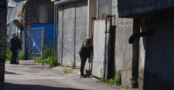 Polisten kaçan hükümlü, evinin etrafı sarılarak yakalandı