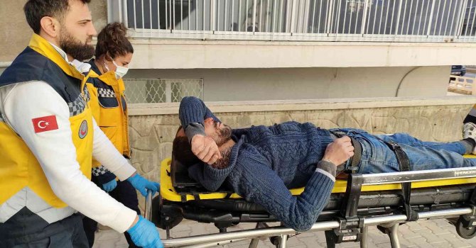 Antalya’da cami inşaatından alüminyum panel çalan şüpheli kaçamadı