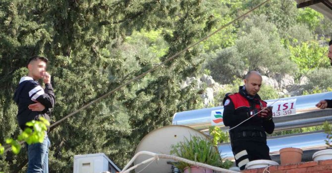 Polisler madde bağımlısı gencin hayatını kurtardı