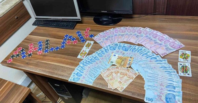 Antalya’da işyerine kumar baskını