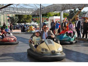 Otizmli ve özel çocukların lunapark sevinci