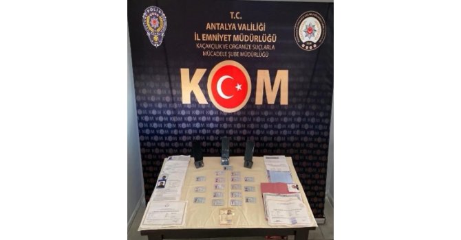 Başkasının yerine Motorlu Taşıt Sürücü Kursiyerleri e-Sınavı’na giren 6 şüpheli yakalandı