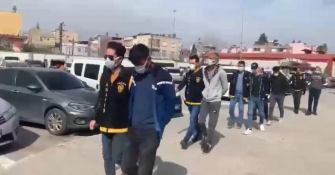 Adana’da 100 bin lira değerinde malzeme çalan 5 hırsız tutuklandı