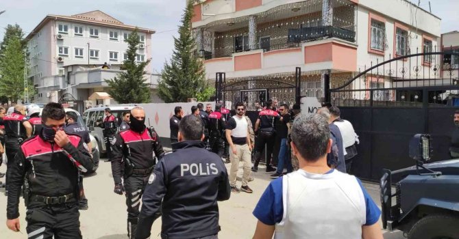 Adana’da polise silahlı saldırı: 1 ağır yaralı...(2)
