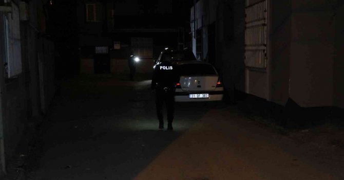 Başından tabancayla vurulan kişi ağır yaralandı