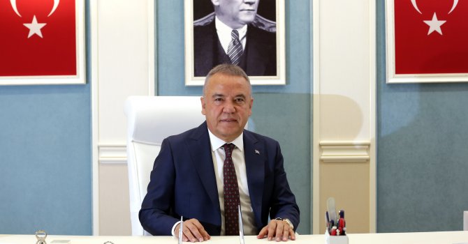 BÖCEK'İN 23 NİSAN MESAJI