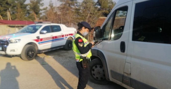 Kuralları ihlal ettiği tespit edilen 9 sürücüye toplamda 10 bin 773 TL para cezası