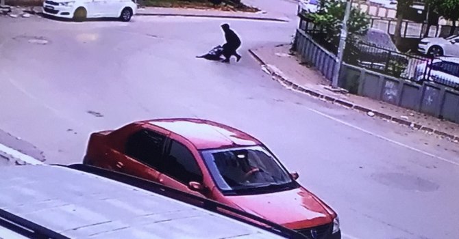 Kapkaççı dehşeti kamerada