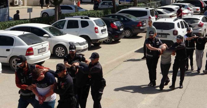 Adana’da cinayet soruşturmasına 3 tutuklama