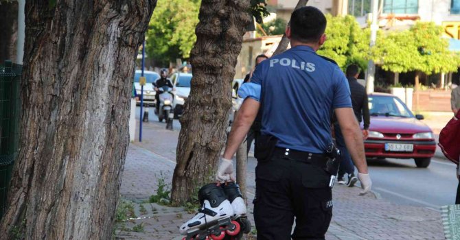 Otobüse tutunan patenli çocuğun acı sonu