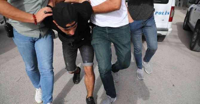 Tornavida ile taksi gasp eden zanlı polisten kaçamadı