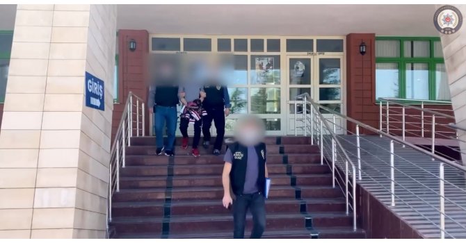 Isparta’da bir evden yarım milyon liralık hırsızlık yapan 3 kişi tutuklandı