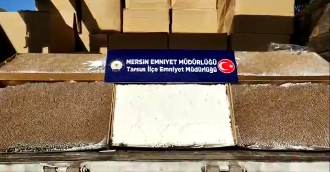 Mersin’de 5 milyon adet dolu makaron ele geçirildi