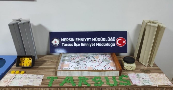 Kıraathane görünümlü kumarhanelere polis baskını