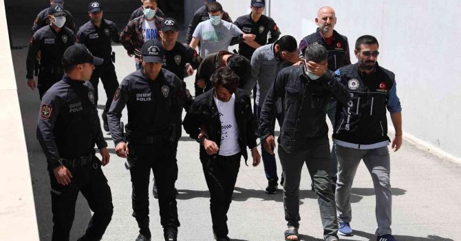 Adana’da 113 kilo esrar ele geçirildi