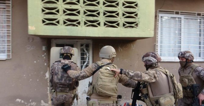 Mersin’deki terör operasyonunda gözaltı sayısı 12’ye çıktı