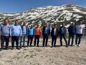 Tufanbeyli sokakları bayram öncesi yıkandı