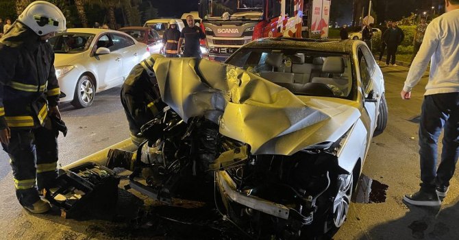 Direksiyon başında bayılan sürücü ölümden döndü