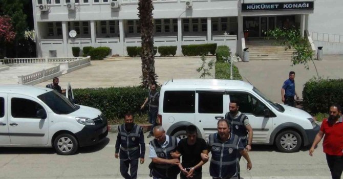 Cinayet zanlısı adliyeye sevk edildi