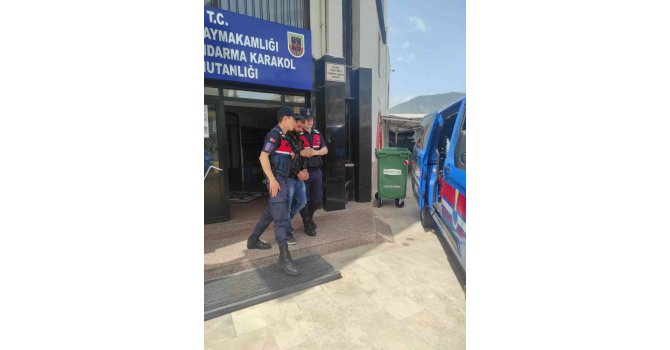 Antalya’da hapis cezası ile aranan şüpheli yakalandı