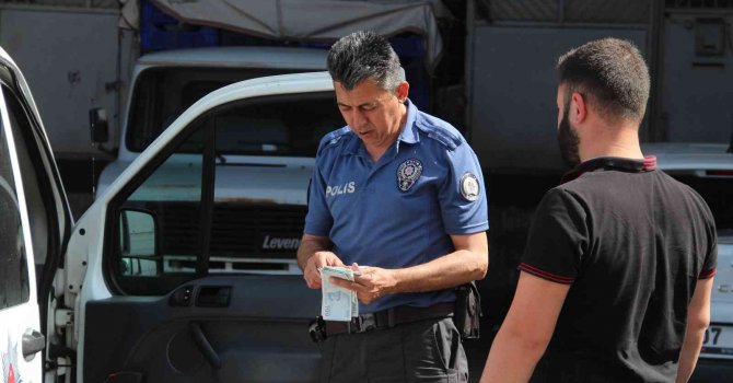 Antalya’da genç çiftçiden anlamlı davranış