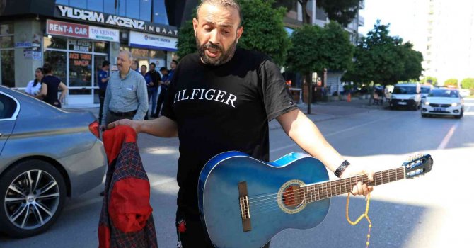 Adana’da 8’inci katta çıkan yangın 3’üncü kata ve park halindeki otomobile sıçradı