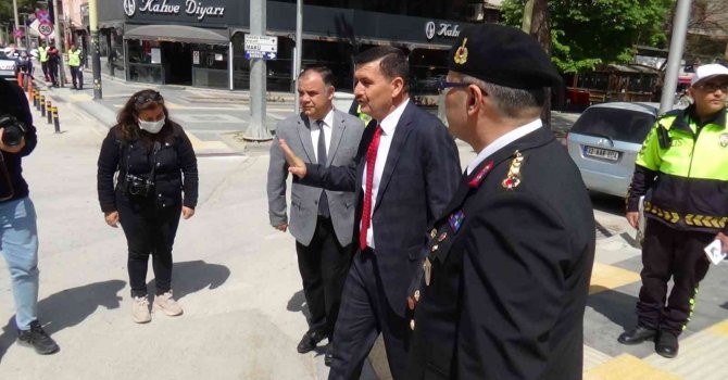 Burdur’da ‘Yayalar İçin 5 Adımda Güvenli Trafik’ bilgilendirmesi