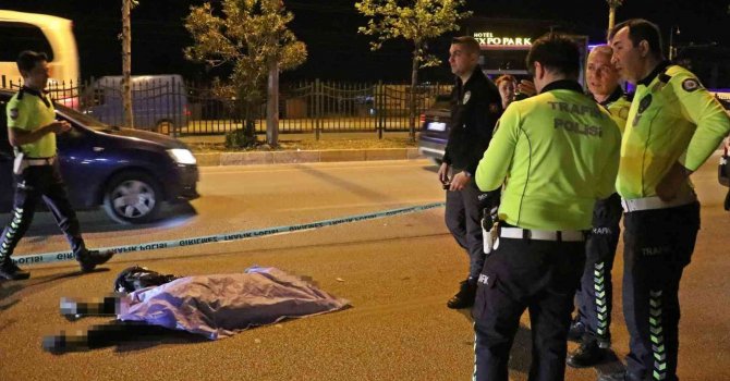 (Tekrar) Otomobil sürücüsü "Katil oldum" diye gözyaşı döktü: 1 ölü, 1 ağır yaralı