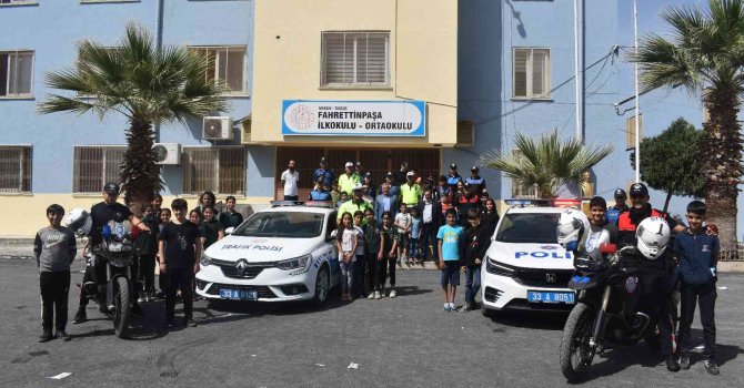 Emniyet Müdürü Fil: "Kapımızın her zaman açık olduğunu asla unutmayın"