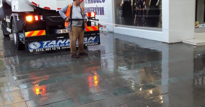 Kent merkezinde  bahar temizliği