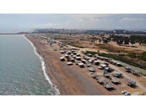 5 yıldızlı otellere komşu denize sıfır çardaklarda yıkım sessizliği