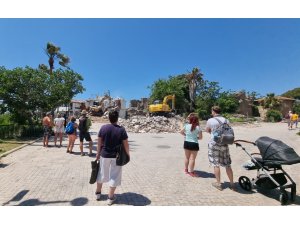 Side Antik Kenti civarındaki kaçak yapılar yıkılıyor