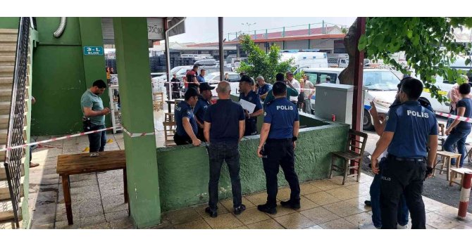 Saplantılı aşık olduğu kadını öldürüp intihar etti