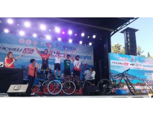 Alanyasporlu bisikletçiler Bodrum’da 2 madalya kazandı