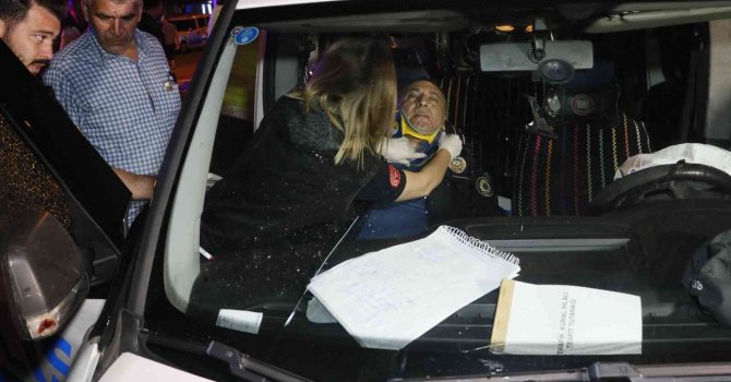 Adana’da polis aracıyla otomobil çarpıştı: 4 yaralı