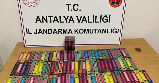 Kaçak yollarla getirilen 150 elektronik sigara ele geçirildi