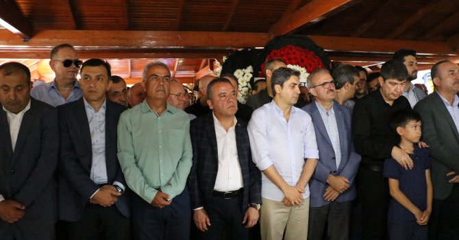 İnci Türel son yolculuğuna uğurlandı