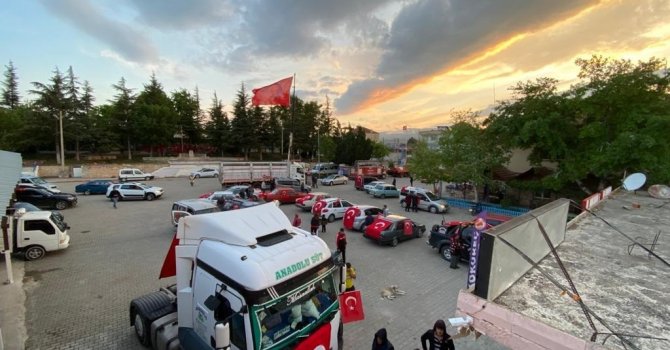 150 araçlık konvoy ile 19 Mayıs kutlaması