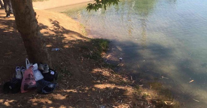 Nehre serinlemek için giren gençlerin cansız bedenleri bulundu