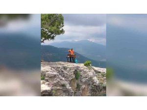 Bin 650 metrede ‘piton döner’ yaptı