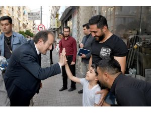 Vali Pehlivan esnafla bir araya geldi