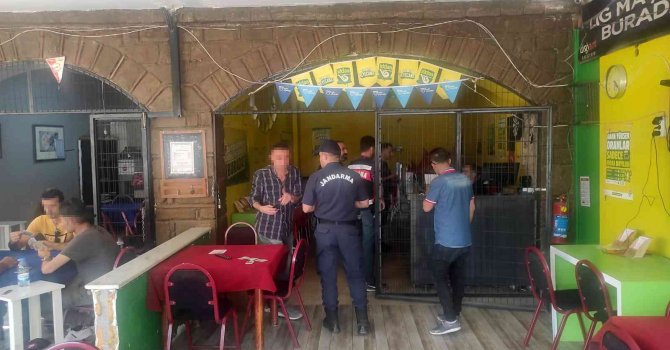 Antalya’da jandarmadan yasa dışı bahis, kumar, tombala denetimi