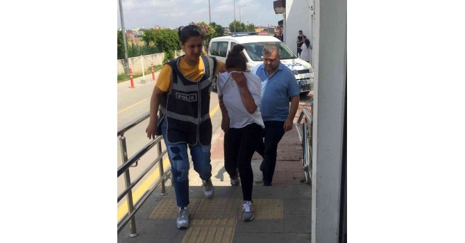 Dayakçı kocasını keser sapıyla dövüp, bıçakladı